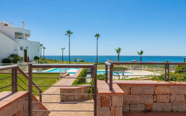 First Line House Casares Del Mar