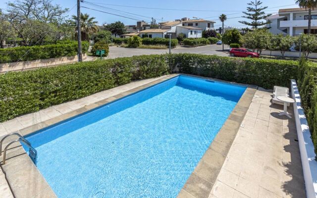 Apartment - 2 Bedrooms with Pool and WiFi - 107876