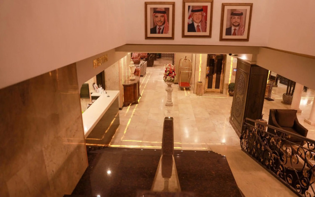 Strand Hotel