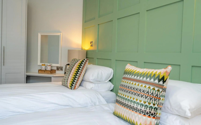 The Golden Lion hotel