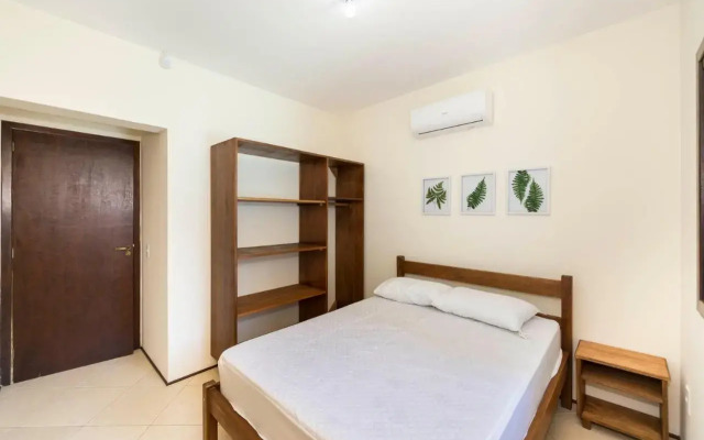 Casa Patta - 05 dormitórios, com piscina.