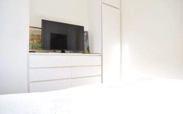 1 Bedroom Flat In Knightsbridge Sleeps 2