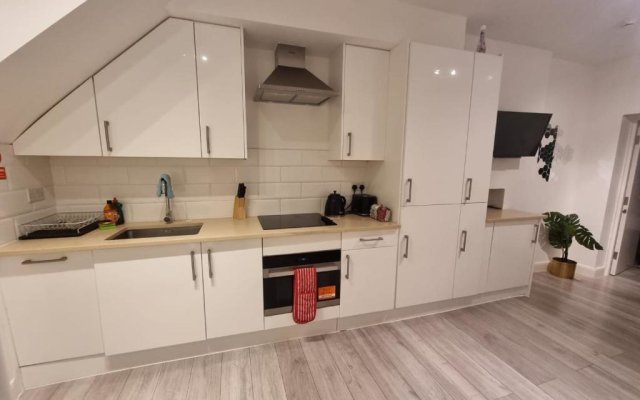 3BR 3Ensuite - Close to station - Parking upon request