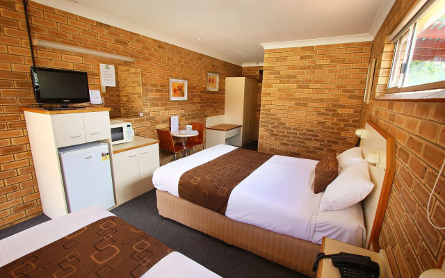 Garden City Motor Inn