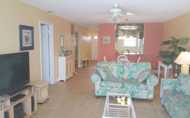 Seabreeze Condominiums