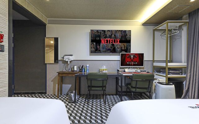 Z Hotel