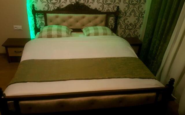 Apartment on Sundukiani Street Lane