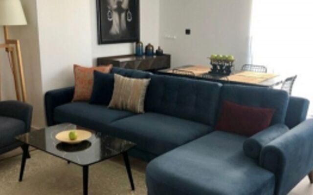 ONLY ONE Suites&Residence