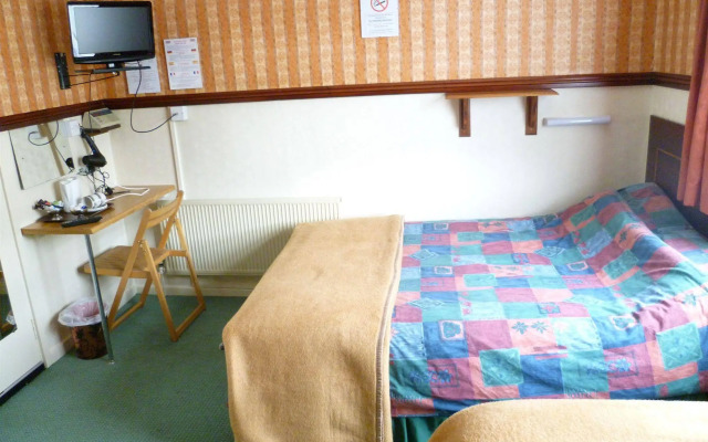 Rollason Wood Hotel
