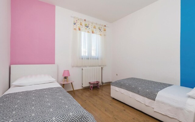 Beautiful Home in Povljana With Wifi and 2 Bedrooms