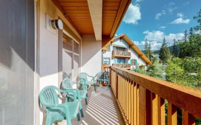 Powderhorn Lodge 408: Rustic Mountain Suite