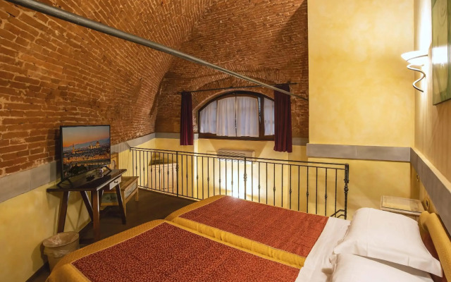 Hotel Alba Palace