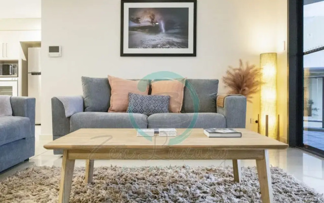 Zen Ocean Charm 3BR Luxury W Front Apt Pool BBQ