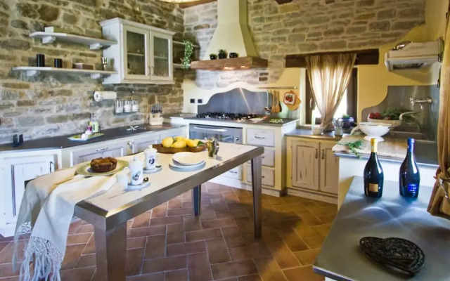 Nice Apartment in Apecchio With Shared Swimming Pool