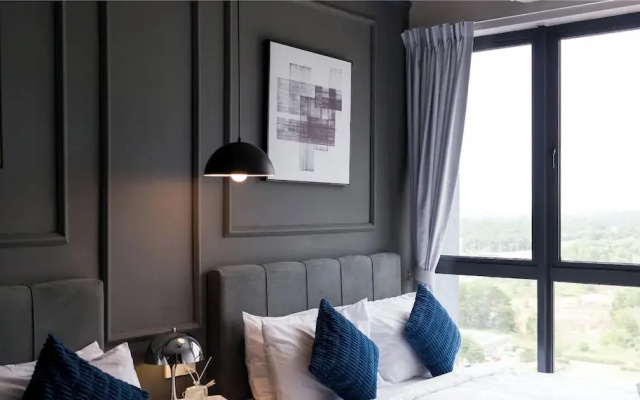KIP Core Soho Suite by Five Senses