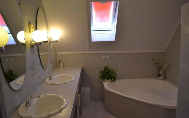 Leander Apartman