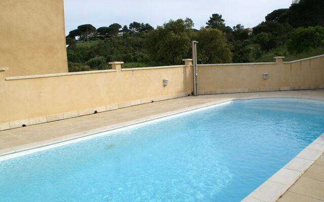 Soothing Holiday Home in Sainte-maxime With Swimming Pool