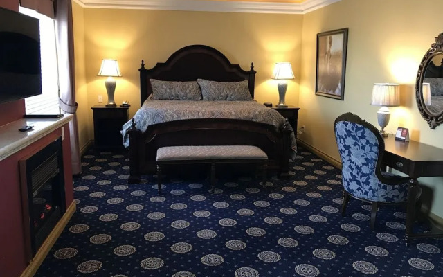 Chateau Louis Hotel & Conference Centre