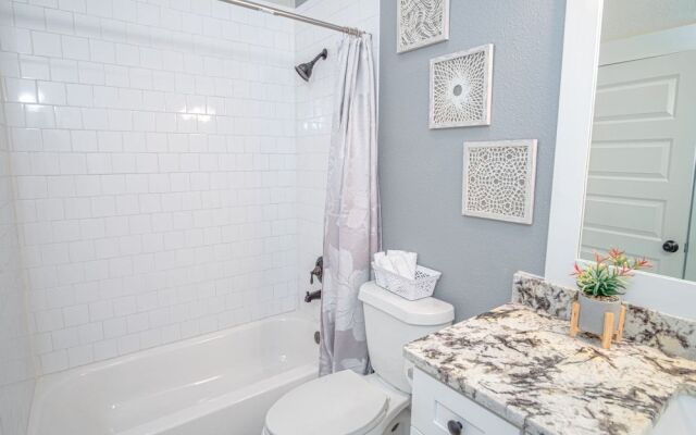 Incredible New 3br/2ba Near Downtown