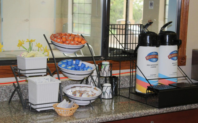 Holiday Inn Express & Suites Roswell