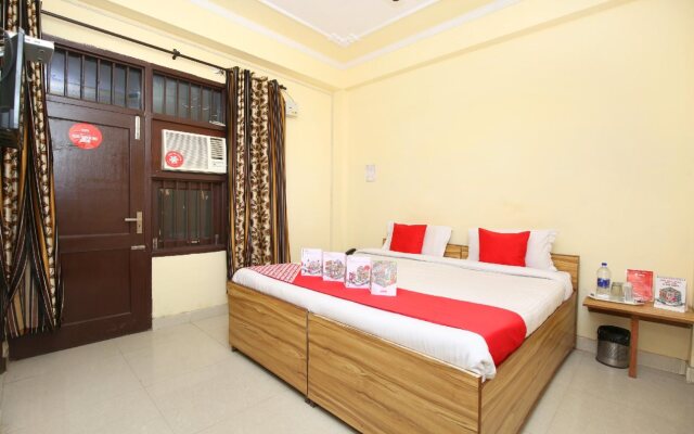 OYO 14823 Skyheights