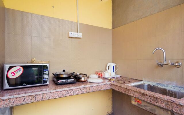 OYO 14137 Home Valley Studio Kempty Road