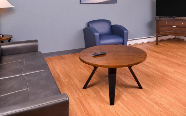 Interurban Suites Hotel