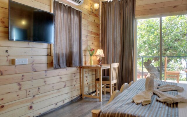 Aryans Hotel