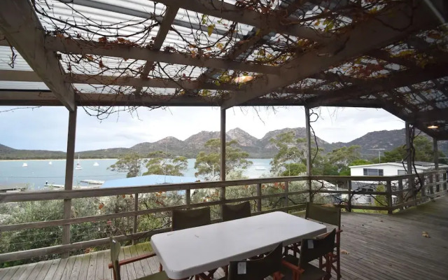 Freycinet On The Bay