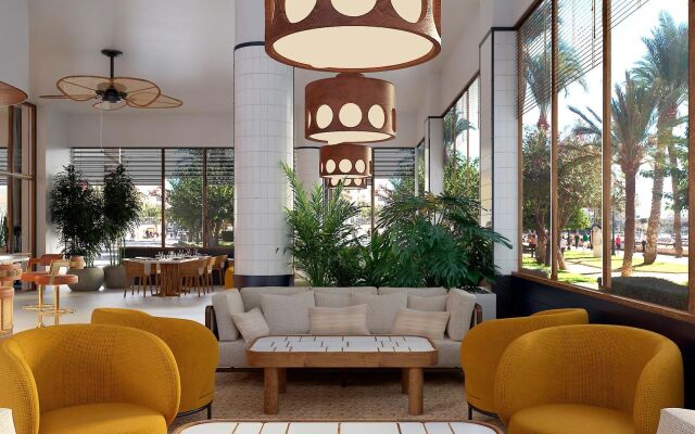 H10 Porto Poniente Hotel
