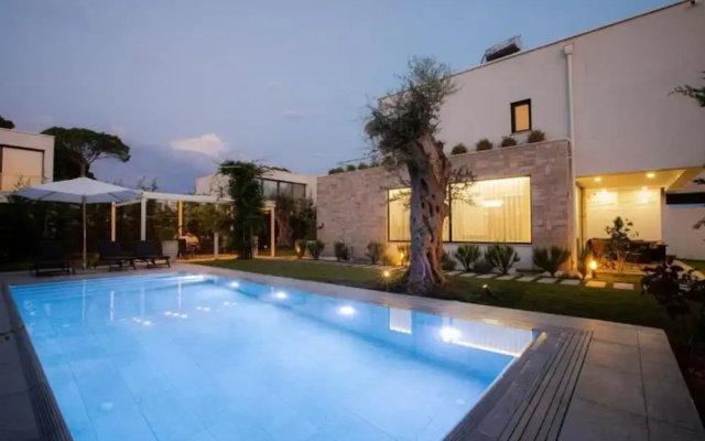 Sanpietro Vacation Villa 001