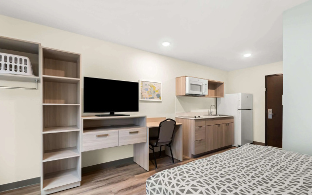 Woodspring Suites Savannah West Chatham Parkway