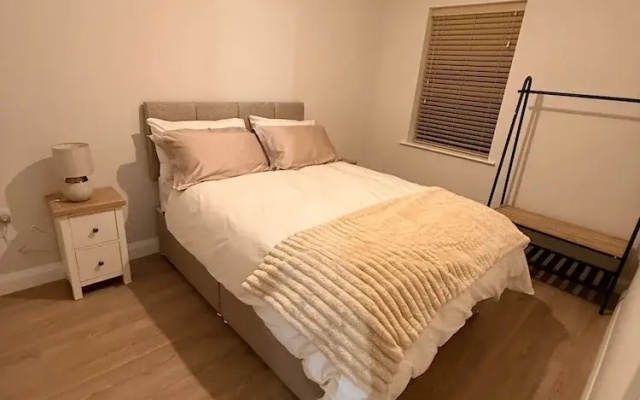 Modern Entire Home Retreat in Newry