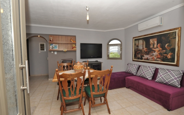 Alice Wonderland Studio 1- Nea Flogita Halkidiki