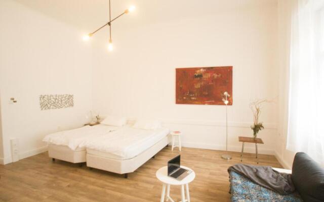 Central , 3 rooms in Frankfurter Tor