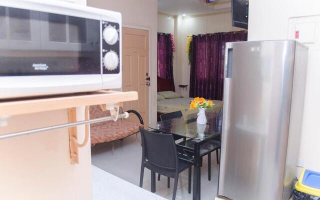 Julz Tropical Apartments