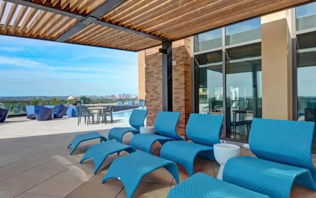 Global Luxury Suites at The Wharf