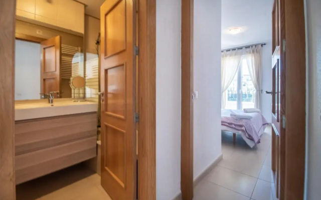 Nice Pool Views Apartment with 2 Bedrooms - BA412LT