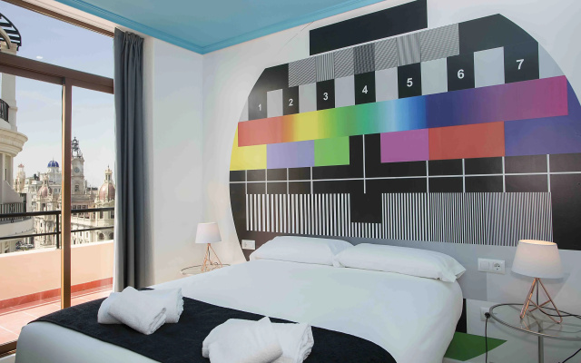 Casual Vintage Valencia Hotel