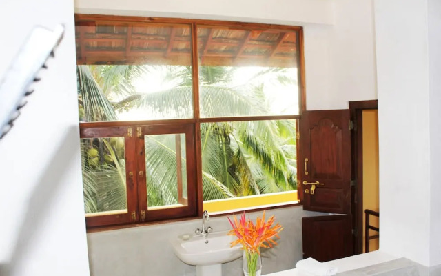Peacock Point - Whole Villa 2 Bedroom (Sleeps 4)