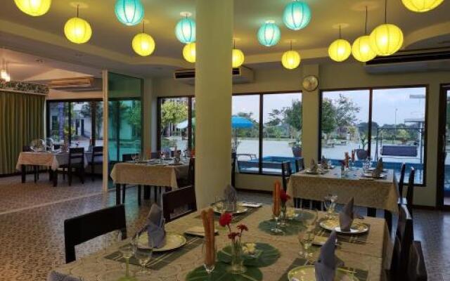Menam Resort