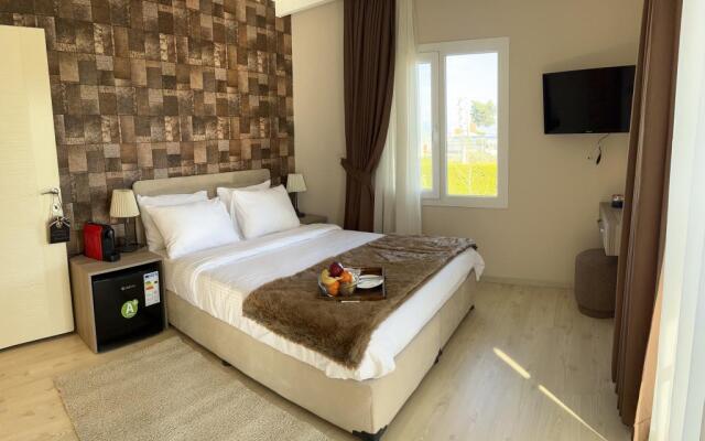 B.equine Range Hotel