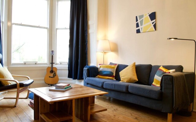 Beautiful 3 Bedroom Edinburgh Home