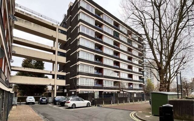 The Kennington Park Crib - Lovely 2bdr Flat With Garden