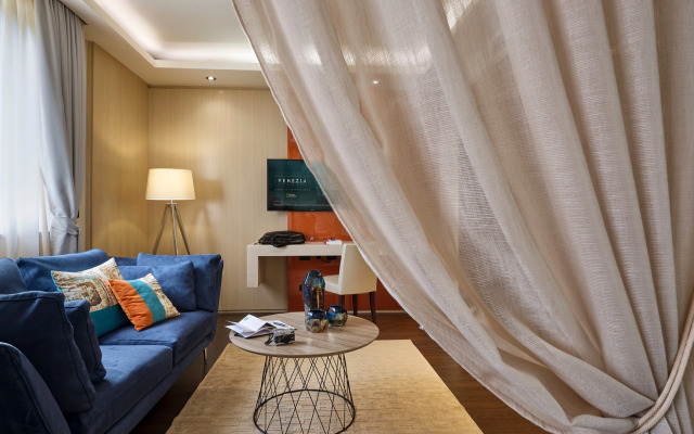 Winter Garden Hotel - Bergamo Airport