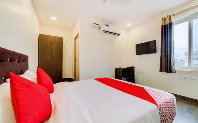 OYO 27844 Seven A Luxury Hotel