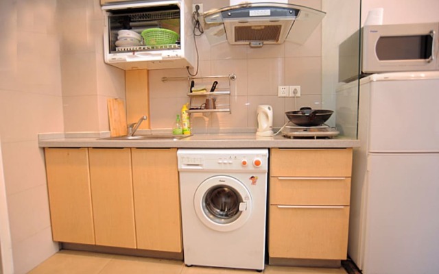 Mike168 Service Apartment Saintland Shop
