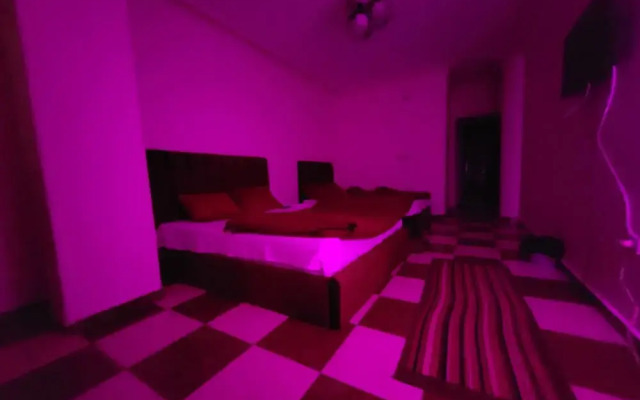 Pyramid Stars Inn