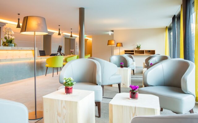 The Alpina Mountain Resort