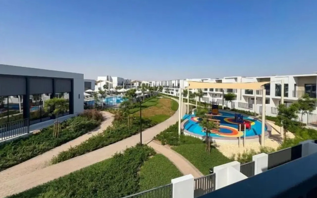 Spacious 3BHK Townhouse-Emaar South Golf